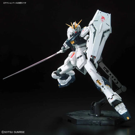 Bandai - Gunpla - RG 1/144 - Mobile Suit Gundam: Char's Counterattack - RX-93 Nu Gundam