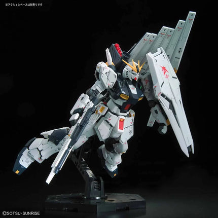 Bandai - Gunpla - RG 1/144 - Mobile Suit Gundam: Char's Counterattack - RX-93 Nu Gundam