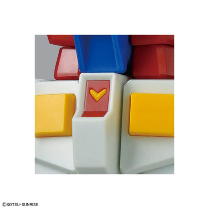 Bandai - Gunpla - EG 1/144 - Mobile Suit Gundam - RX-78-2 Gundam