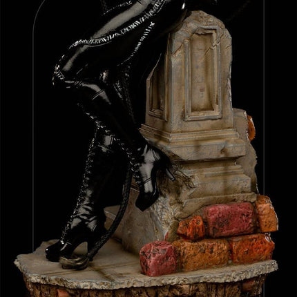 Iron Studios - Batman Returns - Catwoman BDS Art Scale Statue 1/10 - The Card Vault