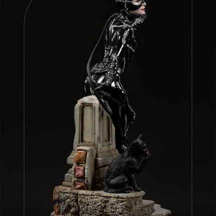 Iron Studios - Batman Returns - Catwoman BDS Art Scale Statue 1/10 - The Card Vault