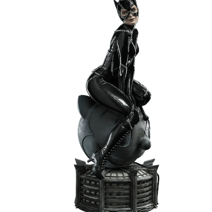 Iron Studios - Batman Returns - Catwoman Legacy Replica Scale Statue 1/4 - The Card Vault