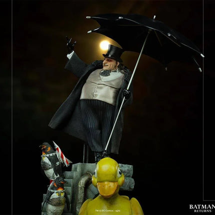 Iron Studios - Batman Returns - Penguin Deluxe BDS Art Scale Statue 1/10 - The Card Vault