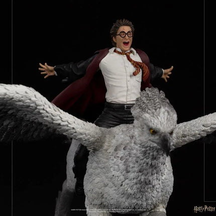 Iron Studios - Harry Potter - Harry Potter & Buckbeak - Deluxe Art Scale Statue 1/10 - The Card Vault