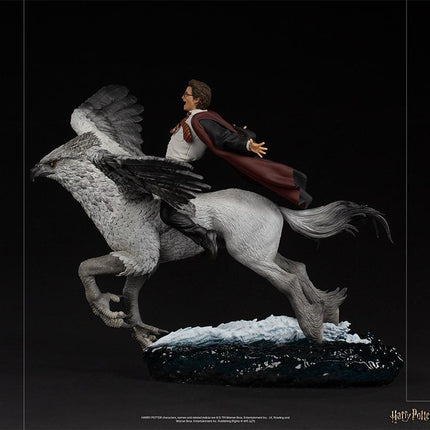 Iron Studios - Harry Potter - Harry Potter & Buckbeak - Deluxe Art Scale Statue 1/10 - The Card Vault
