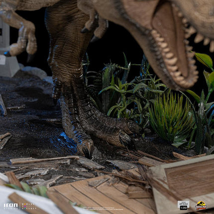 Iron Studios - Jurassic World - T-Rex attacks Donald Gennaro Demi Art Scale Statue 1/20 - The Card Vault