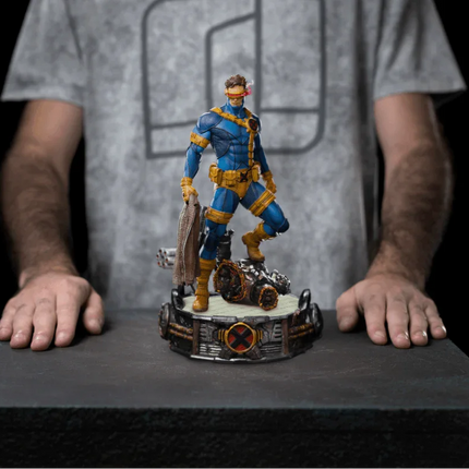 Iron Studios - Marvel Comics - Cyclops Unleashed Deluxe Art Scale Statue 1/10 - The Card Vault