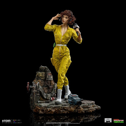 Iron Studios - Teenage Mutant Ninja Turtles - April O’Neal BDS Art Scale Statue 1/10 - The Card Vault