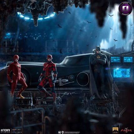 Iron Studios - The Flash Movie - Batmobile - Deluxe Art Scale Statue 1/10 - The Card Vault