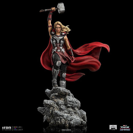 Iron Studios - Thor: Love and Thunder - Mighty Thor (Jane Foster) - Art Scale Statue 1/10 - The Card Vault