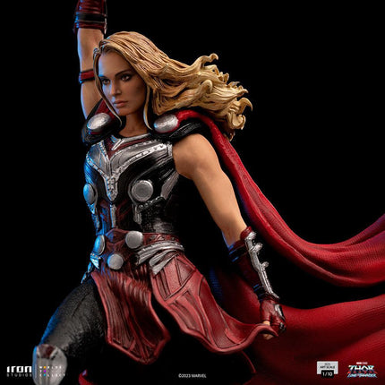 Iron Studios - Thor: Love and Thunder - Mighty Thor (Jane Foster) - Art Scale Statue 1/10 - The Card Vault