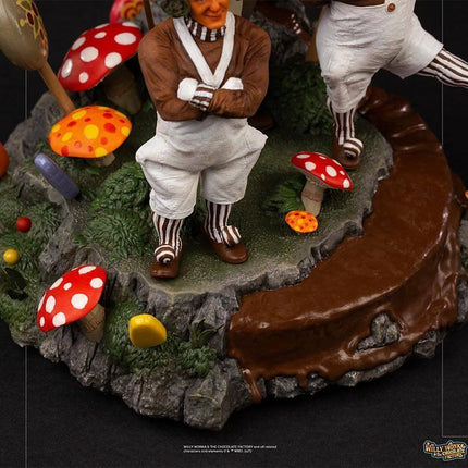 Iron Studios - Willy Wonka and the Chocolate Factory - Willy Wonka Deluxe BDS Art Scale Statue 1/10 - The Card Vault