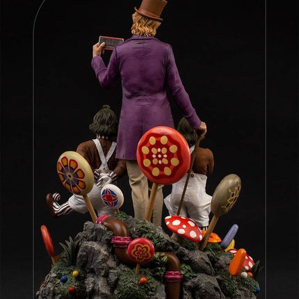 Iron Studios - Willy Wonka and the Chocolate Factory - Willy Wonka Deluxe BDS Art Scale Statue 1/10 - The Card Vault