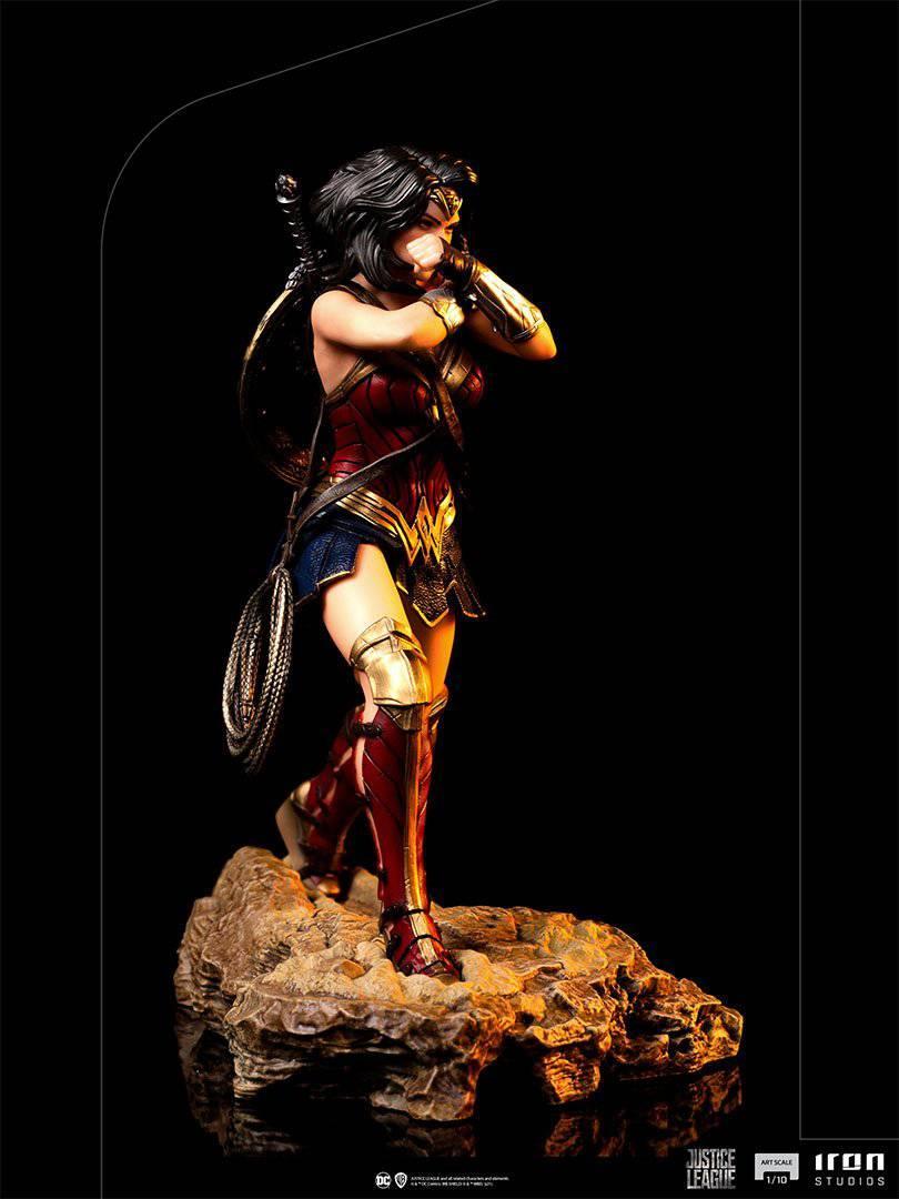 Iron Studios - Zack Snyder's Justice League - Wonder Woman BDS Art Scale Statue 1/10 - The Card Vault