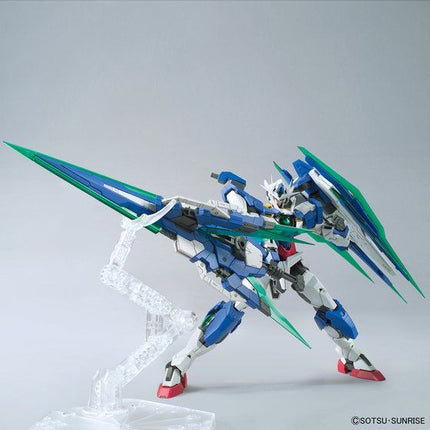 Bandai - Gunpla - MG 1/100 - Mobile Suit Gundam 00V: Battlefield Record - GNT-0000/FS 00 QAN[T] Full Saber - official view 2