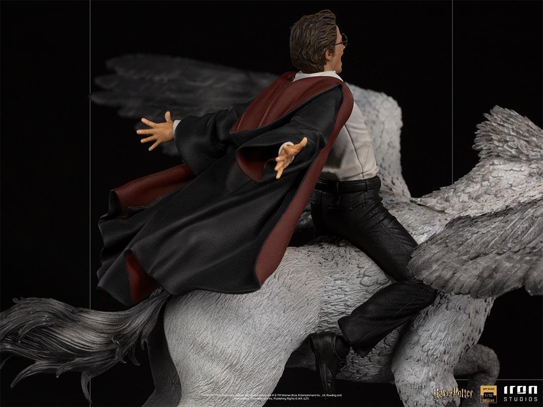 Iron Studios - Harry Potter - Harry Potter & Buckbeak - Deluxe Art Scale Statue 1/10 - The Card Vault
