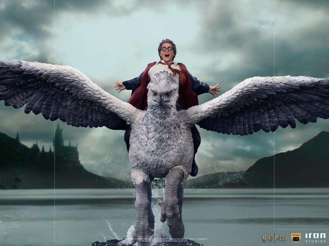 Iron Studios - Harry Potter - Harry Potter & Buckbeak - Deluxe Art Scale Statue 1/10 - The Card Vault