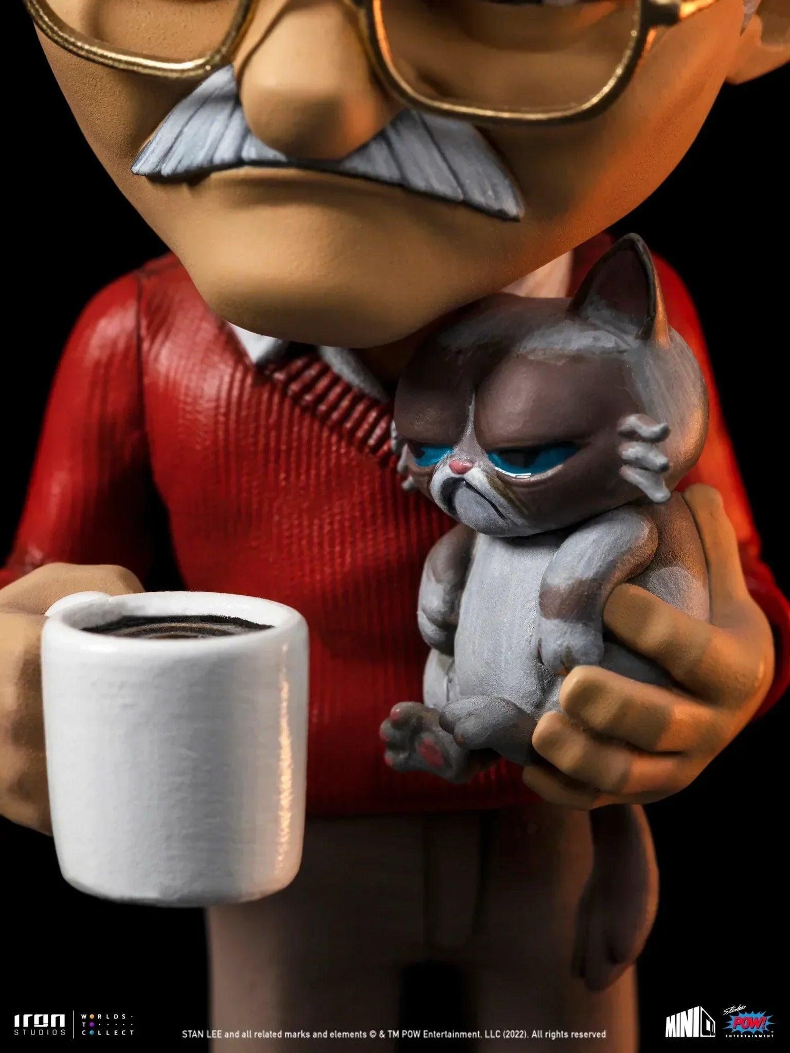 Iron Studios - Pow! Studios - Stan Lee with Grumpy Cat MiniCo Figure - The Card Vault