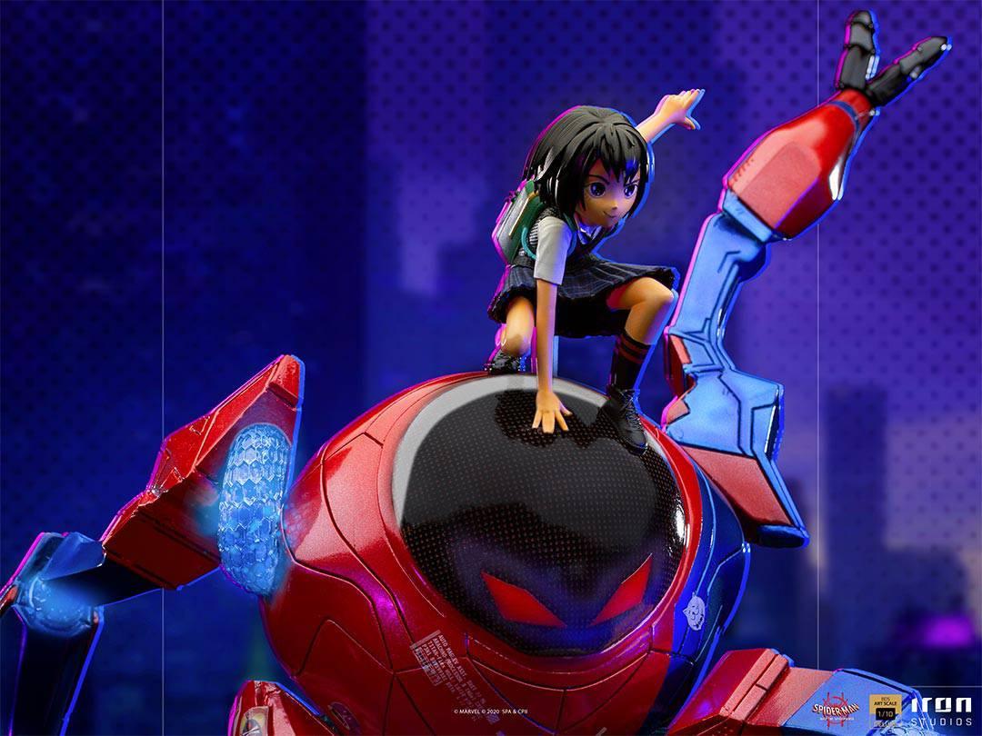 Iron Studios - Spider-Man: Into The Spider-Verse - Peni Parker & SP // dr Deluxe BDS Art Scale Statue 1/10 - The Card Vault