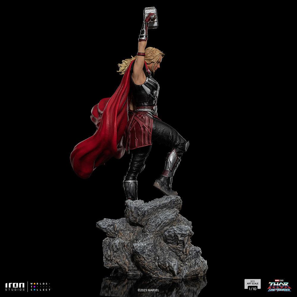 Iron Studios - Thor: Love and Thunder - Mighty Thor (Jane Foster) - Art Scale Statue 1/10 - The Card Vault