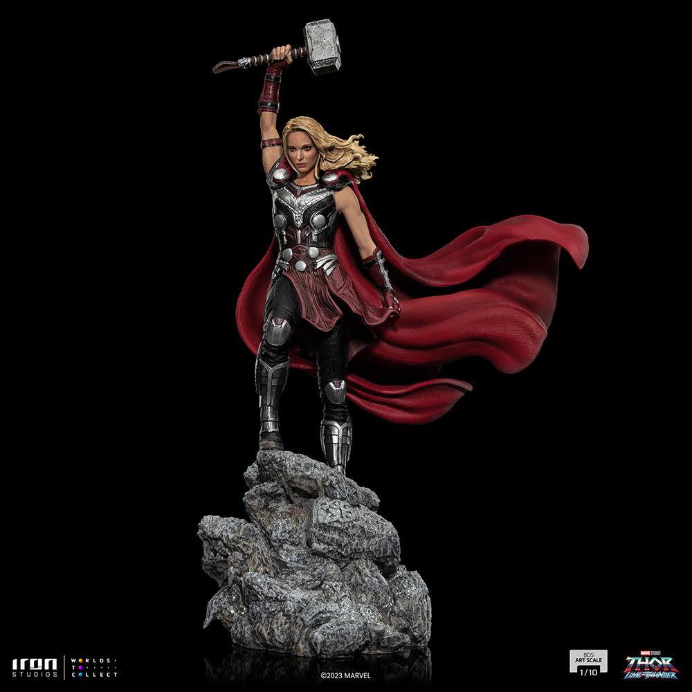 Iron Studios - Thor: Love and Thunder - Mighty Thor (Jane Foster) - Art Scale Statue 1/10 - The Card Vault